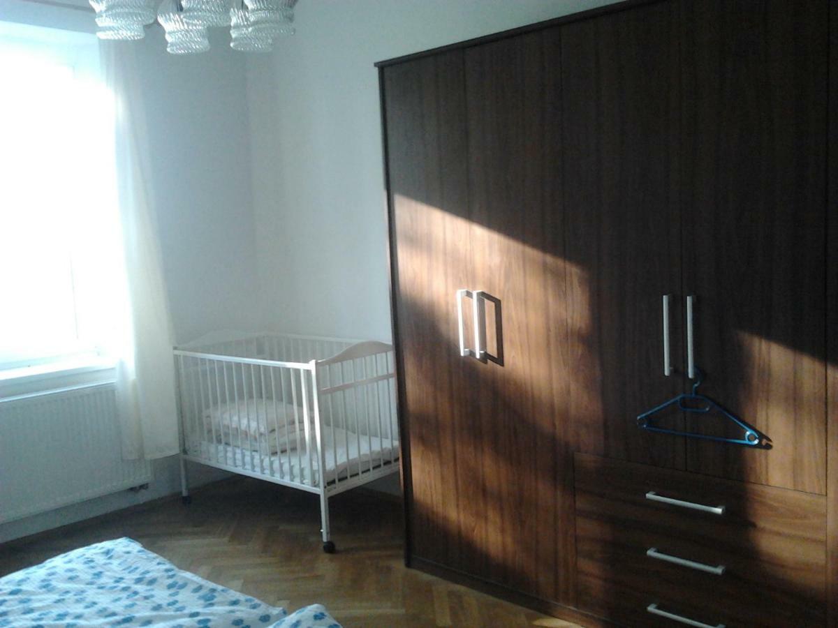 Apartmán Ella - Tábor -CZ - U stadionu míru 1735 Kültér fotó